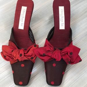 Gorgeous Olivia Rose Tal Mules - sz 6 - NWOT